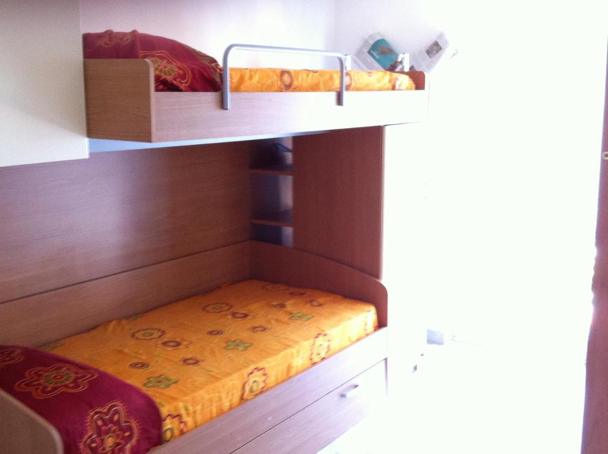Albenga Sul Mare Famiglie Ed Amici Fino 10 Posti Apartment Exterior photo